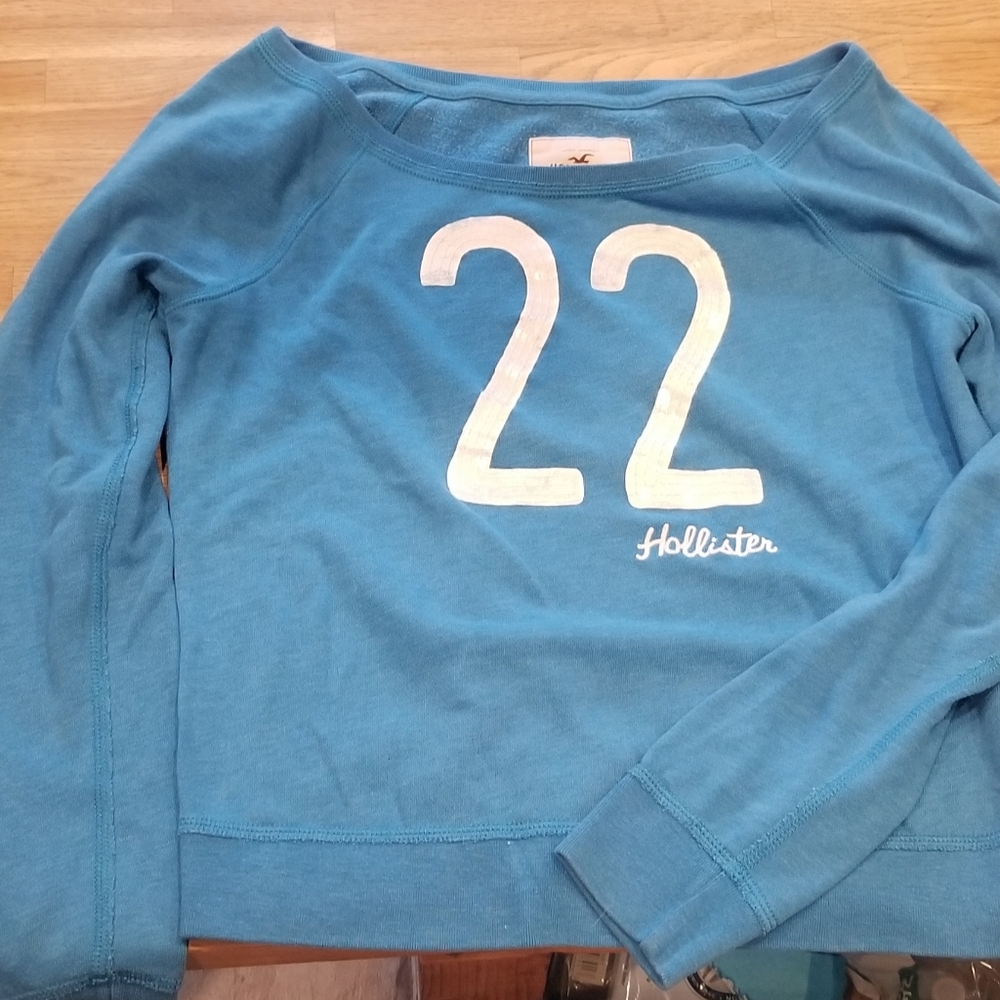 Hollister sweatshirt
